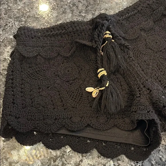 Black Bermuda Shorts with Elastic Waistband and Relaxed Fit - Picture 3 of 8